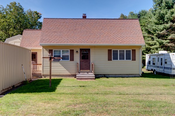106 Appleton Road Auburn, MA 01501 - Photo 1 of 16 Gallery Image 1