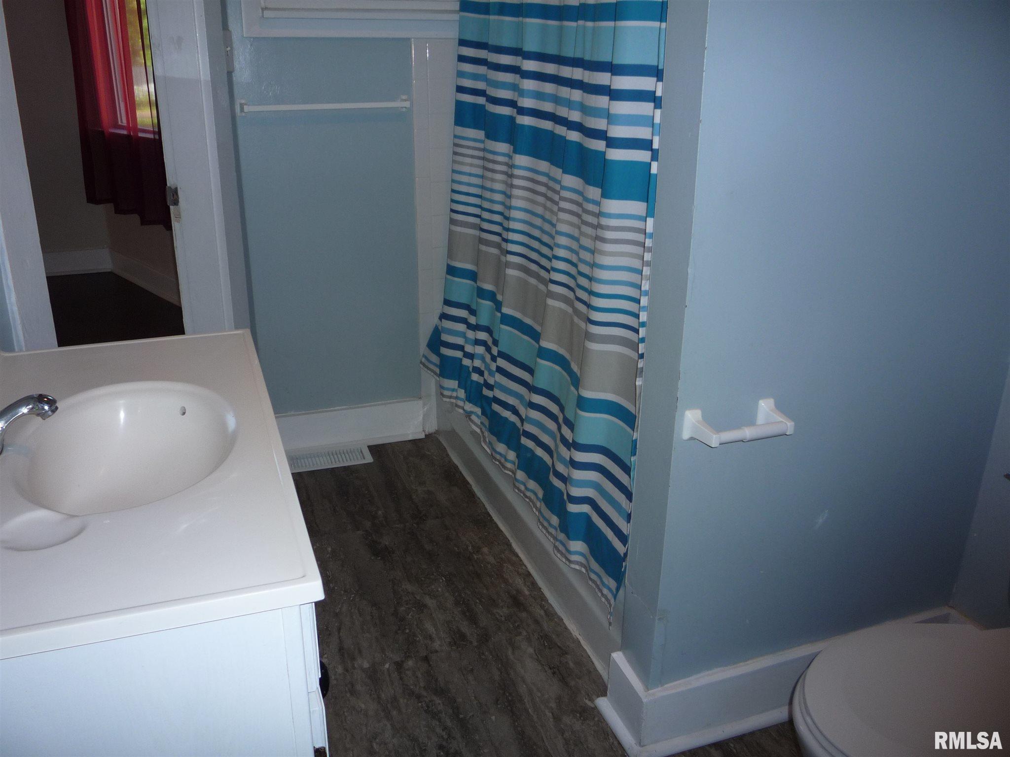 210 West Cedar Street Springfield, IL 62704 - Photo 8 of 16 Gallery Image 8