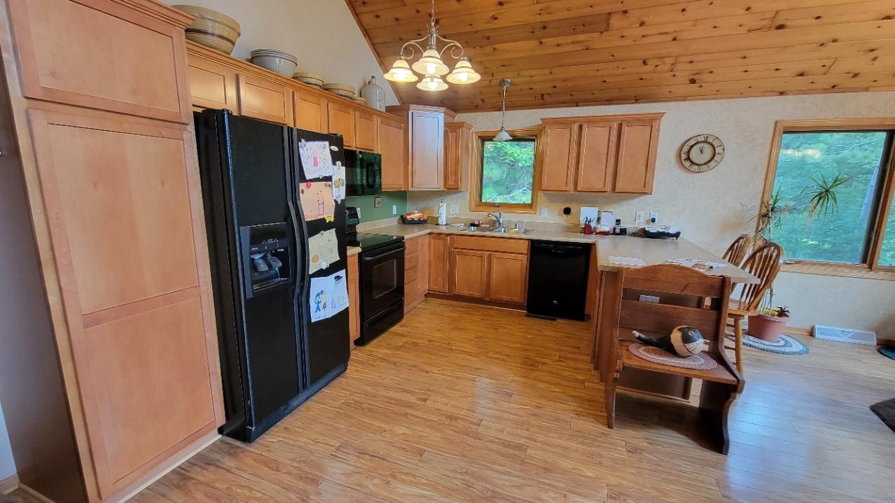10234 Falcon Ridge Road, Unit 5 Minocqua, WI 54548 - Photo 5 of 34 Gallery Image 5