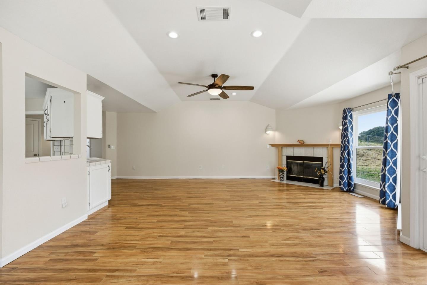 1584 Rocks Road San Juan Bautista, CA 95045 - Photo 11 of 69