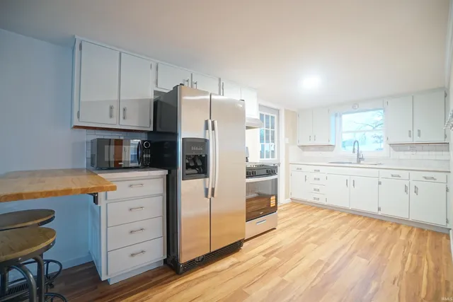 $249,900 | 41 Ems D18C Lane, Syracuse, IN 46567