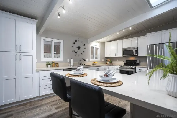 $1,595,000 | 3661 Leland Street, San Diego, CA 92106