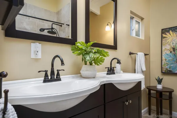 $1,595,000 | 3661 Leland Street, San Diego, CA 92106