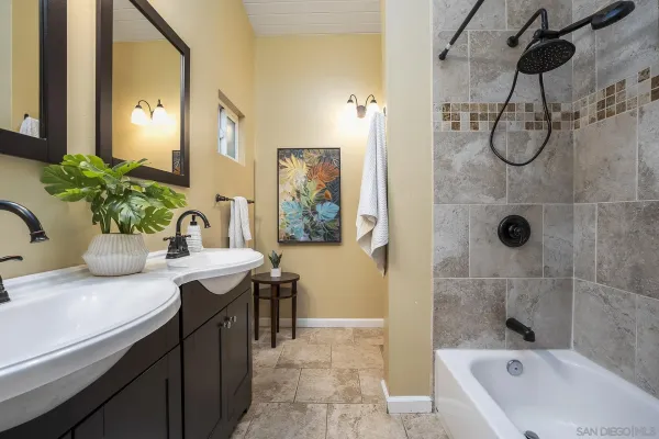 $1,595,000 | 3661 Leland Street, San Diego, CA 92106