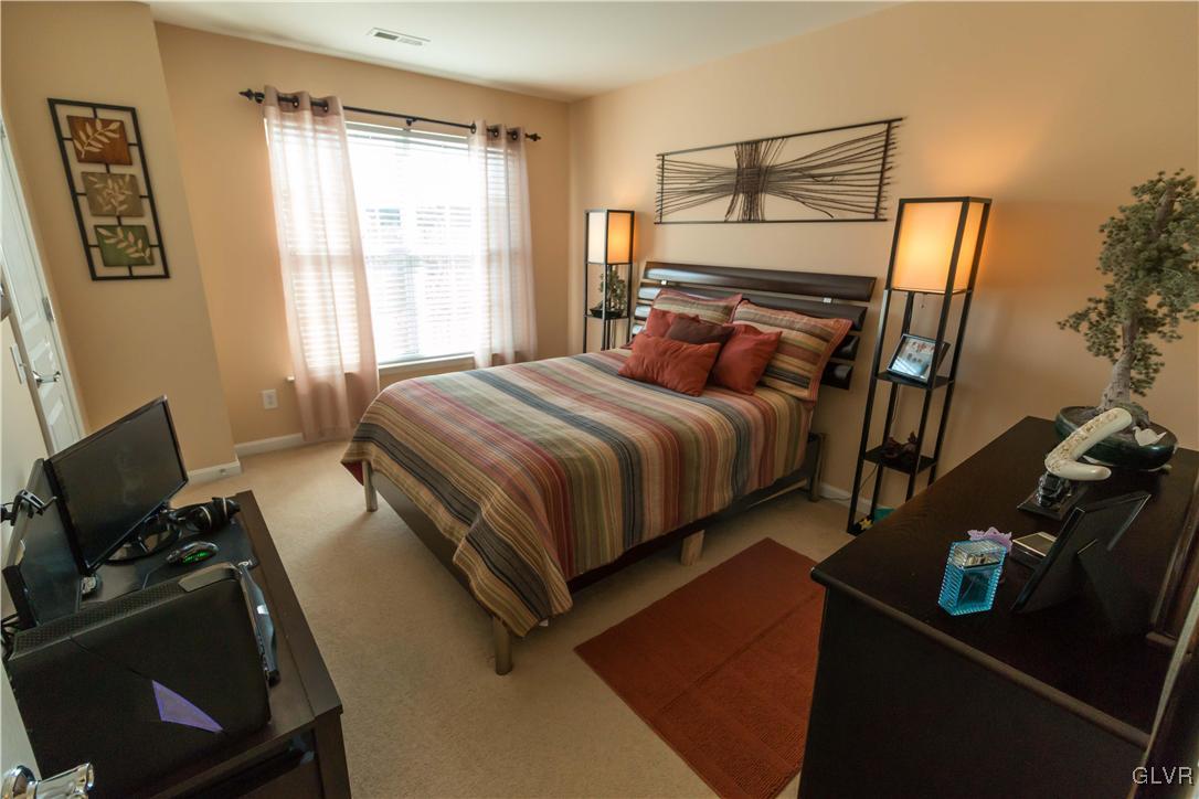 8785 Pathfinder Road Breinigsville, PA 18031 - Photo 18 of 28 2nd bedroom with walk-in closet.
