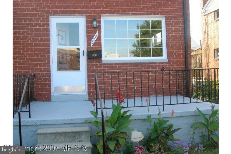 8311 Kavanagh Road Baltimore, MD 21222 - Photo 3 of 41 Front exterior