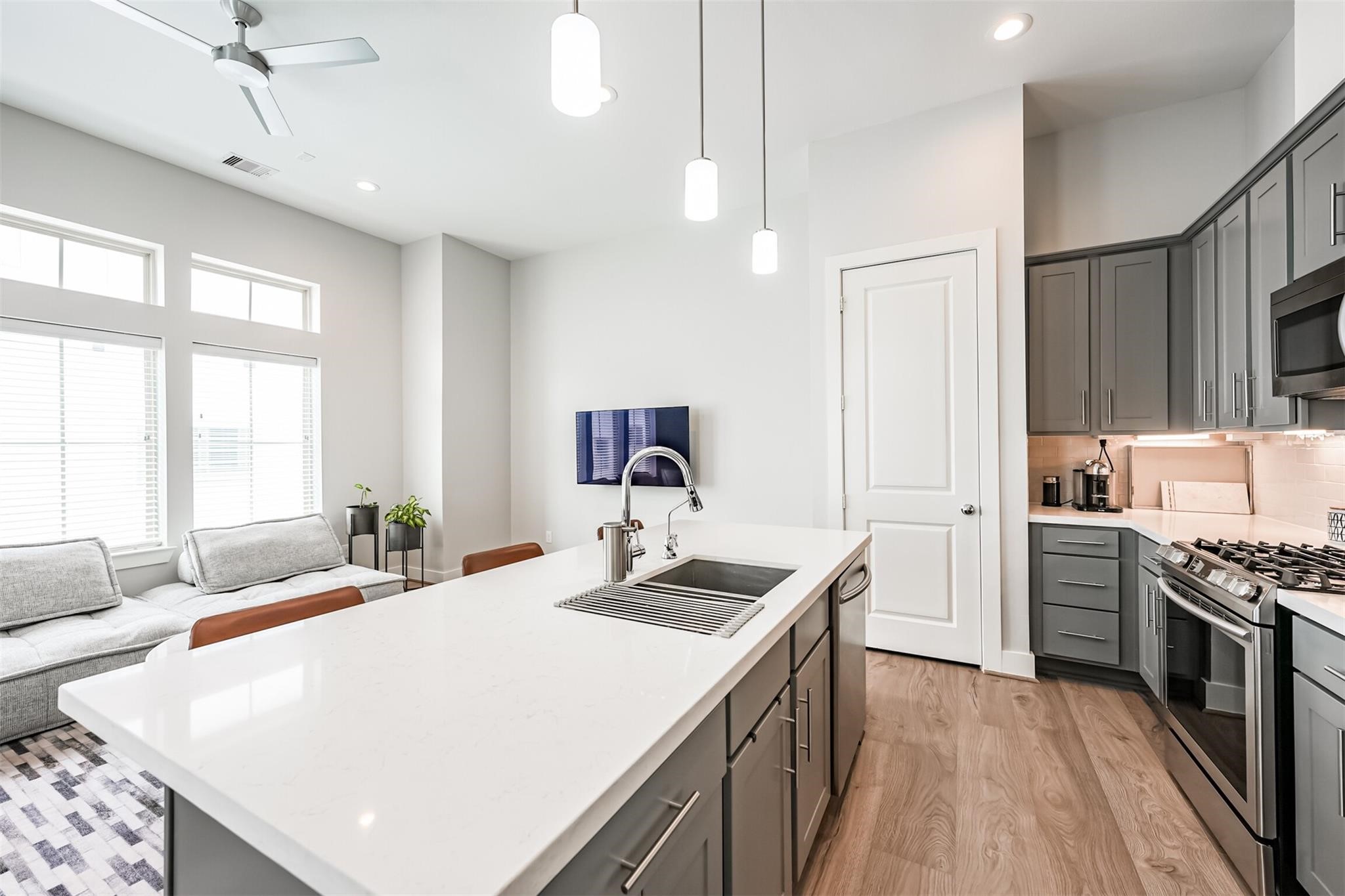 5209 Allen Street, Unit F Houston, TX 77007 - Photo 31 of 40
