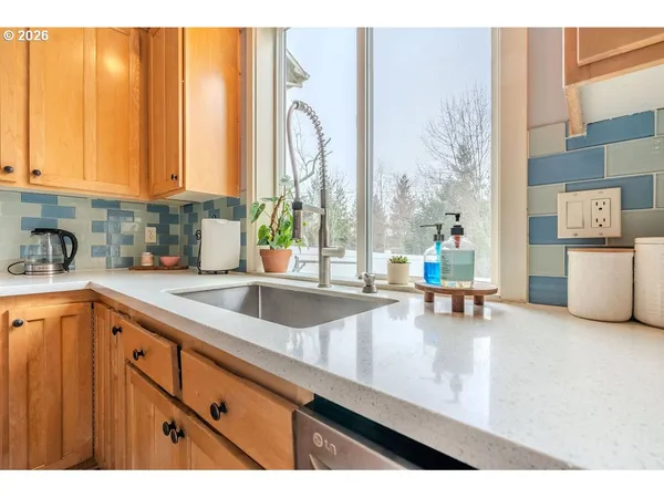 $565,000 | 1861 Northwest Wonderview Avenue, Gresham, OR 97030