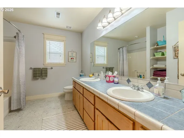 $565,000 | 1861 Northwest Wonderview Avenue, Gresham, OR 97030