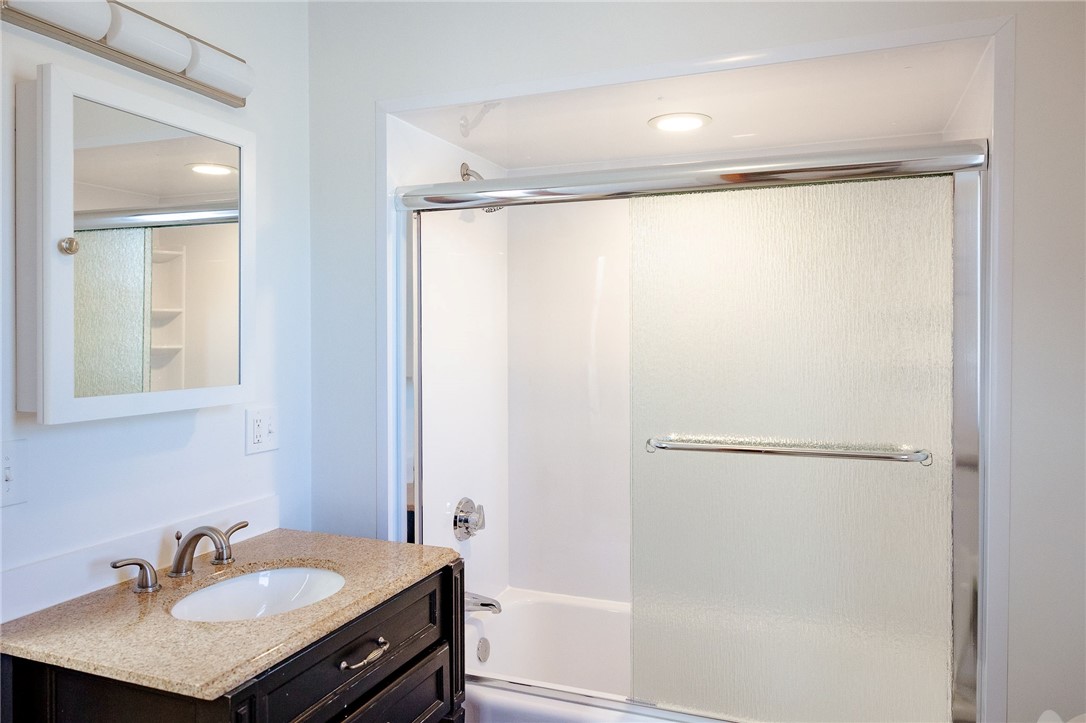 143 Main Road, Unit 2 Tiverton, RI 02878 - Photo 12 of 23