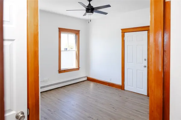 $2,000 | 143 Main Road, Unit 2, Tiverton, RI 02878