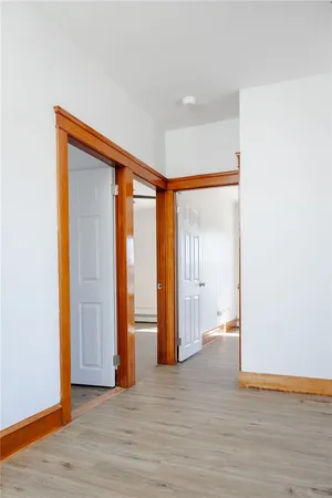 $2,000 | 143 Main Road, Unit 2, Tiverton, RI 02878