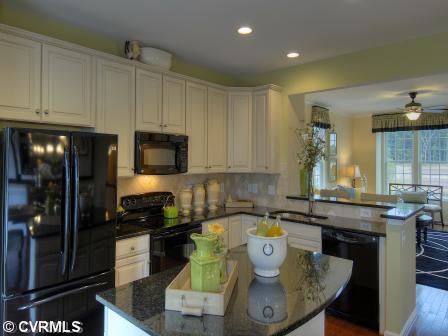 13360 Diamond Ridge Drive Midlothian, VA 23112 - Photo 2 of 5 Kitchen - Sample photo from Ryan Homes picture library.
