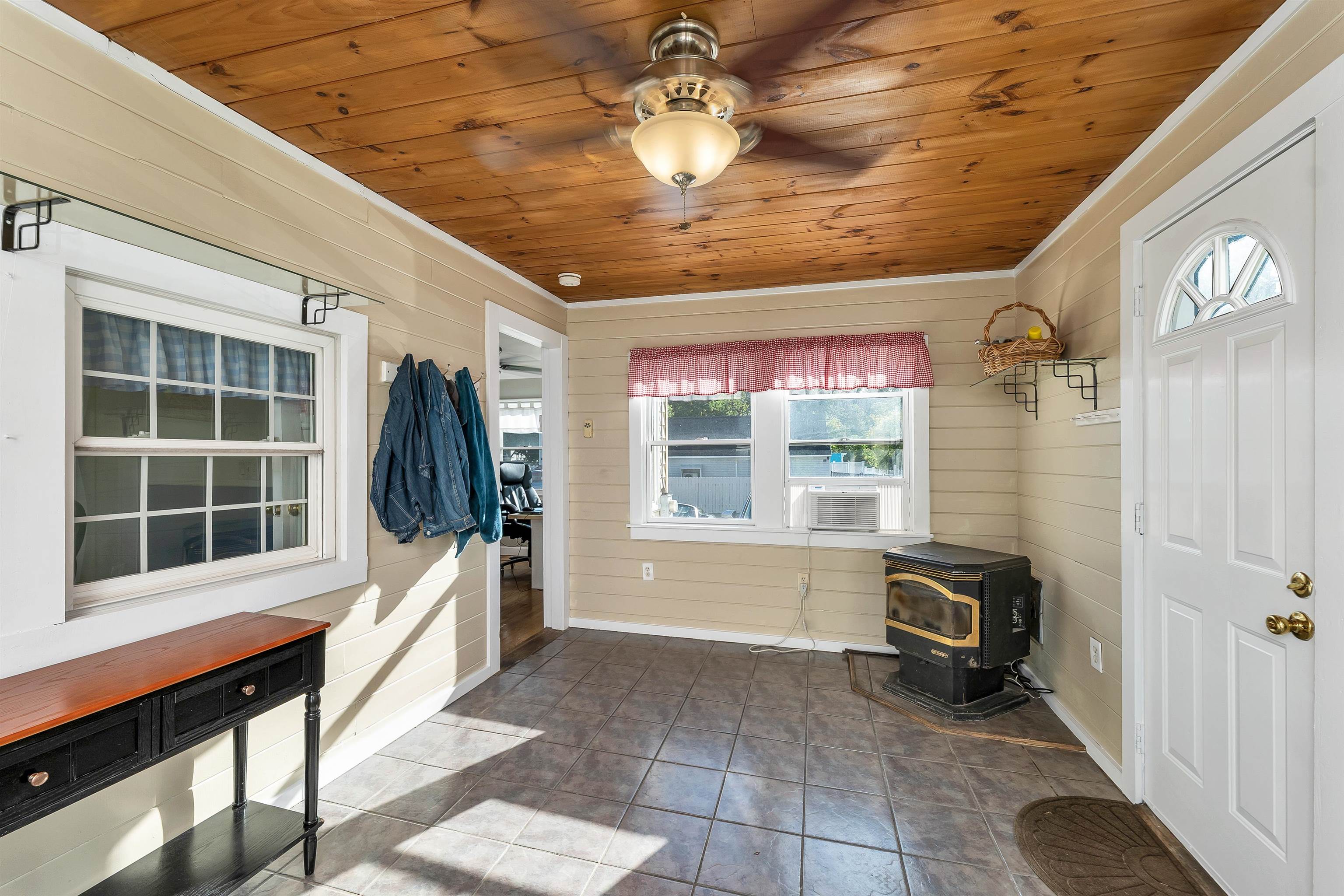 10 Cross Street Hudson, NH 03051 - Photo 11 of 34
