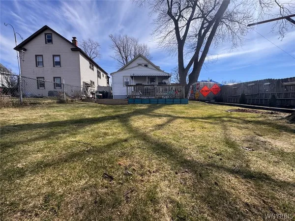 $2,800 | 8726 Point Avenue, Niagara Falls, NY 14304