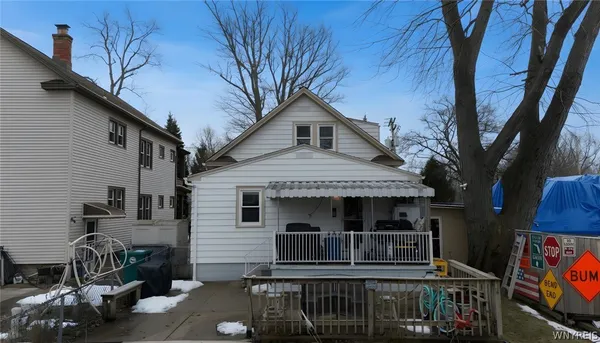 $2,800 | 8726 Point Avenue, Niagara Falls, NY 14304