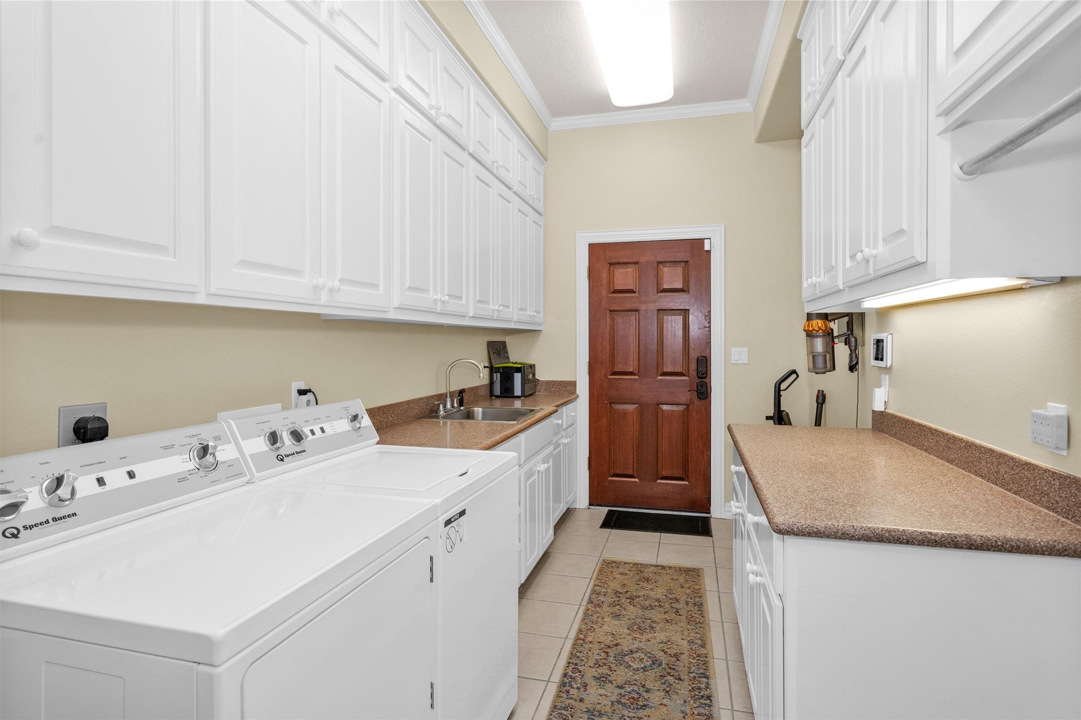 1502 Wimbledon Drive Huntsville, TX 77340 - Photo 37 of 49