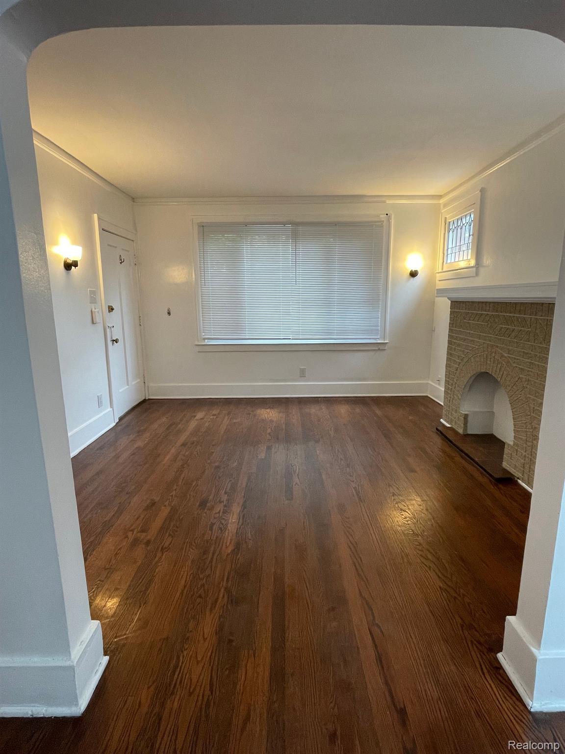 982 Nottingham Road Grosse Pointe, MI 48230 - Photo 12 of 18 984 unit 4 - Lower