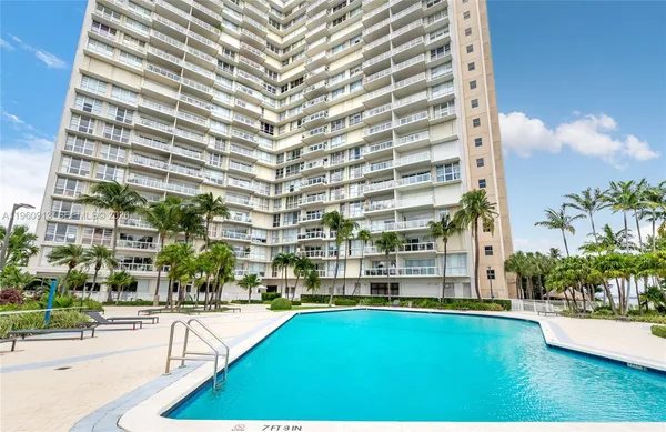 $2,800 | 2451 Brickell Avenue, Unit 10K, Miami, FL 33129
