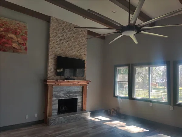 $2,200 | 644 Durham Drive, Conroe, TX 77302