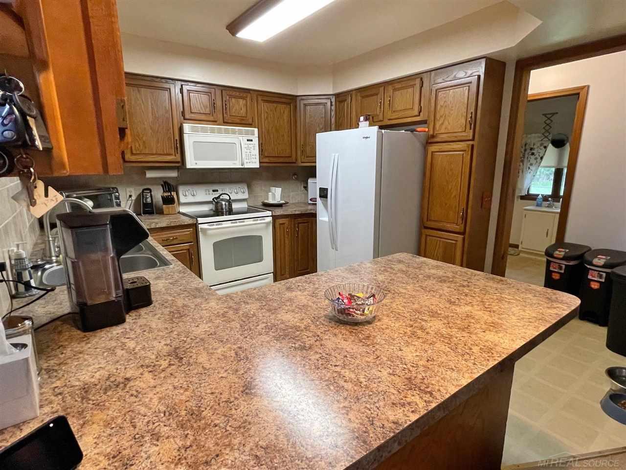188 Maple Circle Sandusky, MI 48471 - Photo 2 of 27 50058725-1.JPG