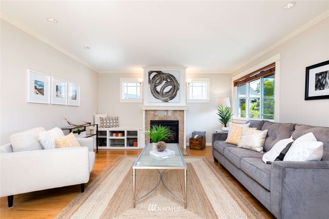 534 North 68th Street Seattle, WA 98103 - Photo 3 of 25 Gallery Image 3