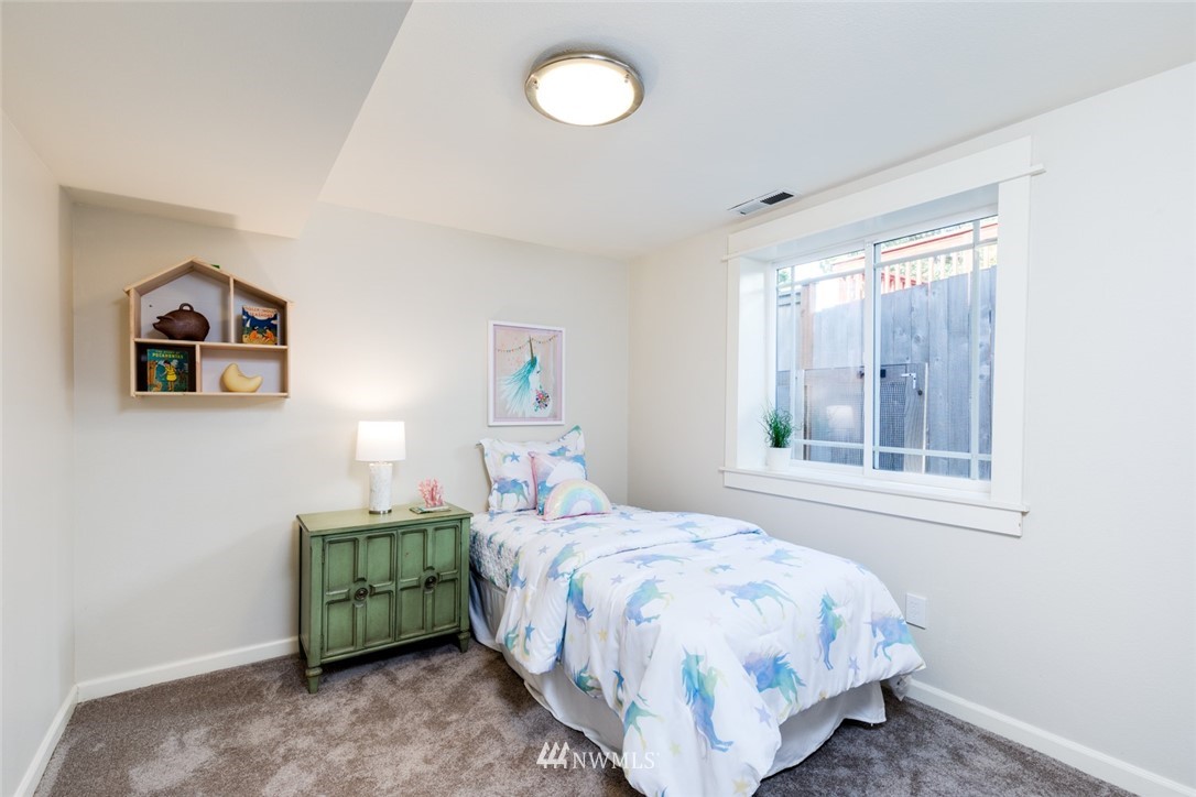 534 North 68th Street Seattle, WA 98103 - Photo 21 of 25 Gallery Image 21