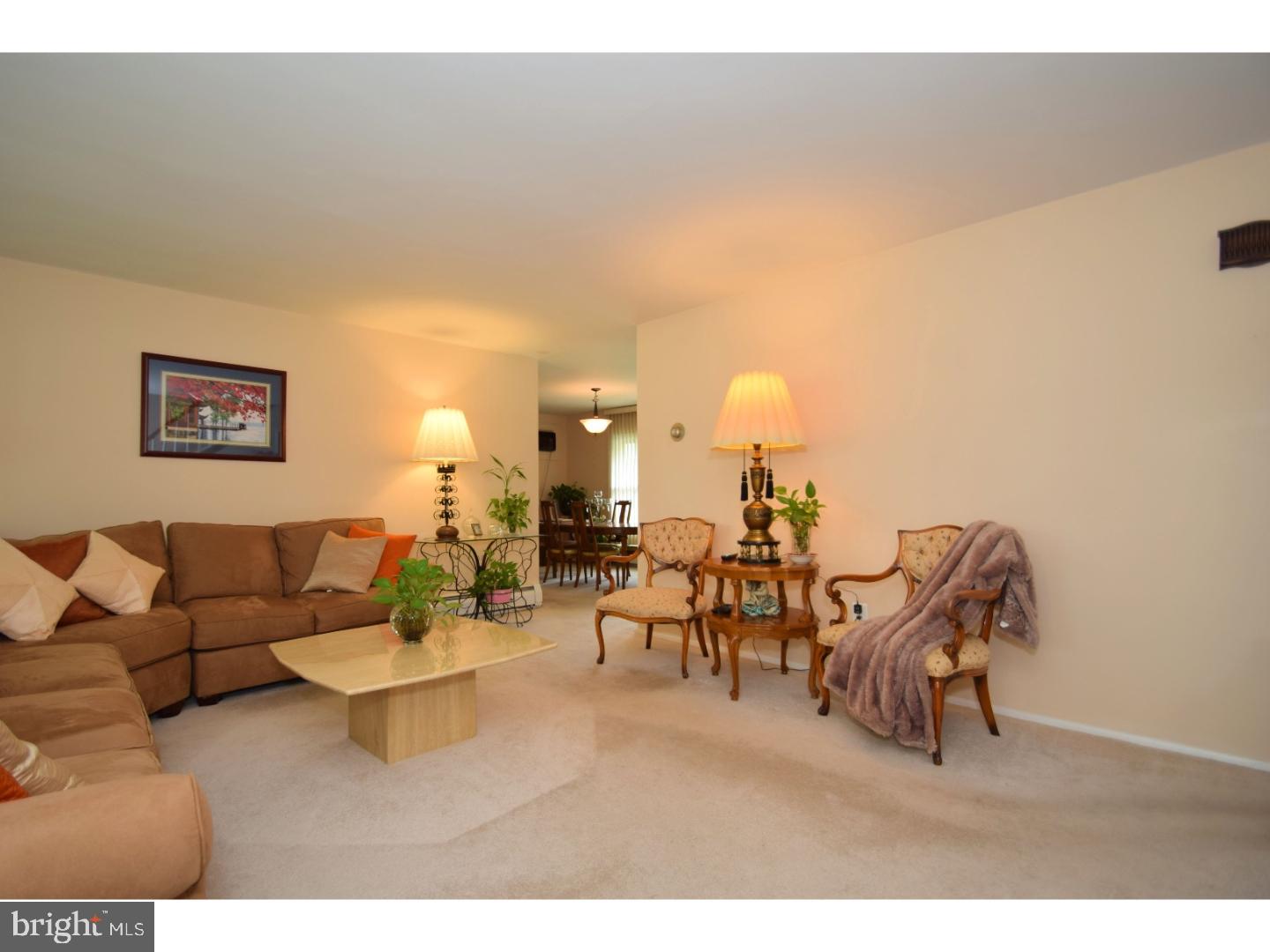 32 Hemlock Road Levittown, PA 19056 - Photo 3 of 25 Family Room