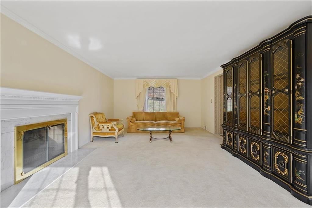 713 Fairview Road Pittsburgh, PA 15238 - Photo 5 of 25 Gallery Image 5