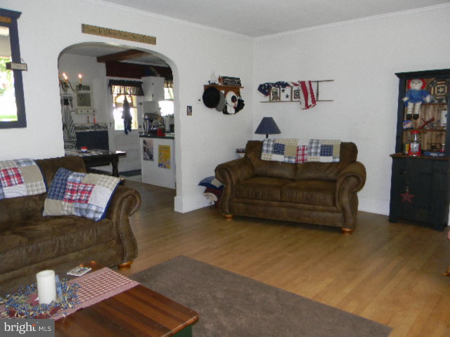 59 North Roland Street Pottstown, PA 19464 - Photo 7 of 25 Living Room
