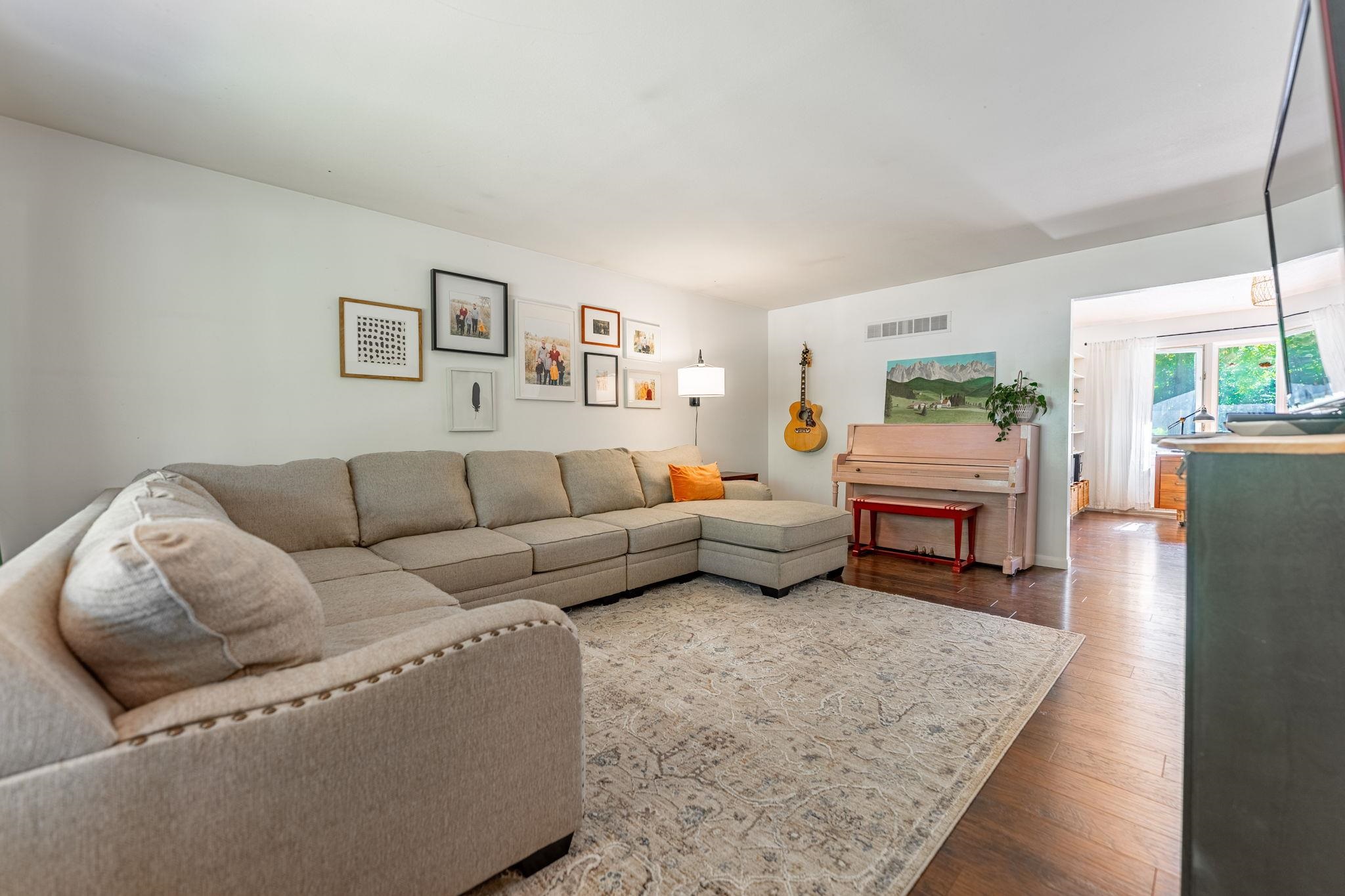 2607 Starkweather Road Rockford, IL 61107 - Photo 6 of 31 Gallery Image 6