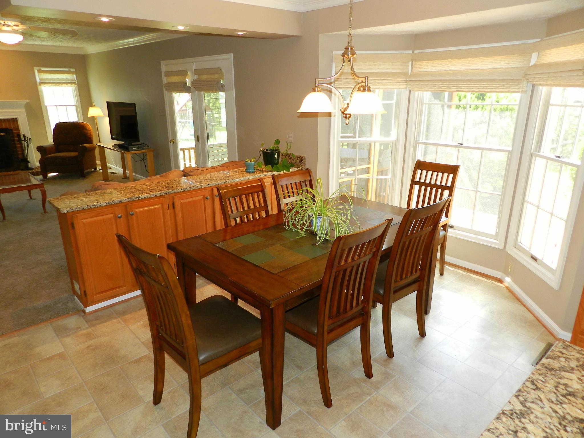 17201 Spates Hill Road Poolesville, MD 20837 - Photo 13 of 30 Kitchen