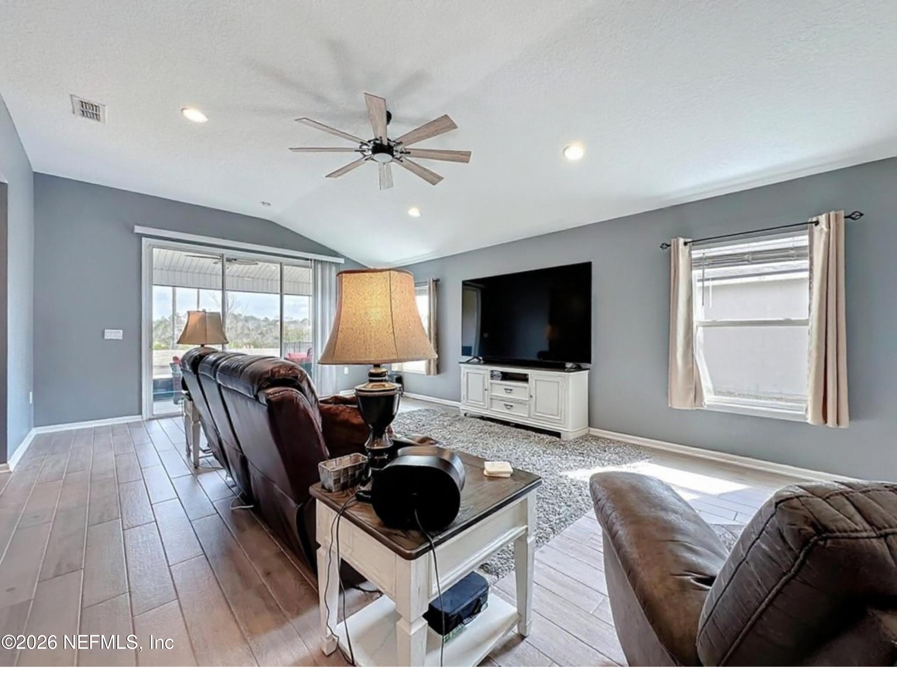 65849 Edgewater Drive Yulee, FL 32097 - Photo 8 of 36 Large Living Area