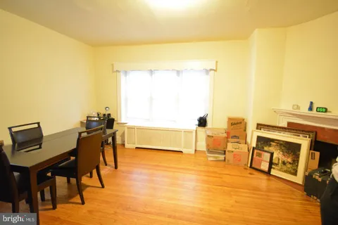$1,000 | 5139 Pulaski Avenue, Unit 2F, Philadelphia, PA 19144
