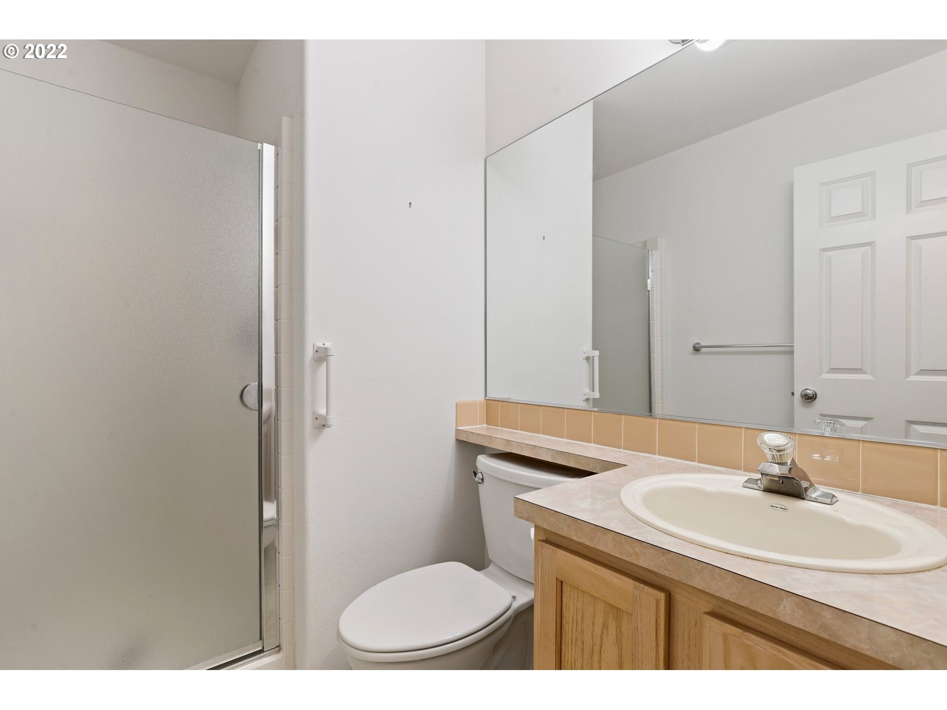 8587 Northeast Rockspring Street Beaverton, OR 97006 - Photo 12 of 30 Gallery Image 12