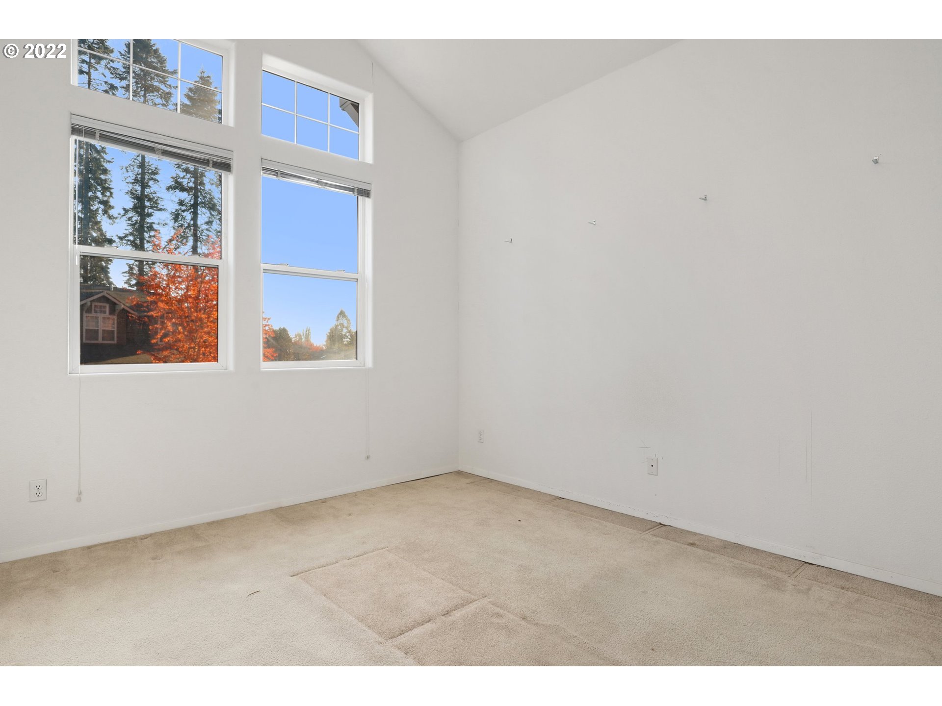 8587 Northeast Rockspring Street Beaverton, OR 97006 - Photo 13 of 30 Gallery Image 13