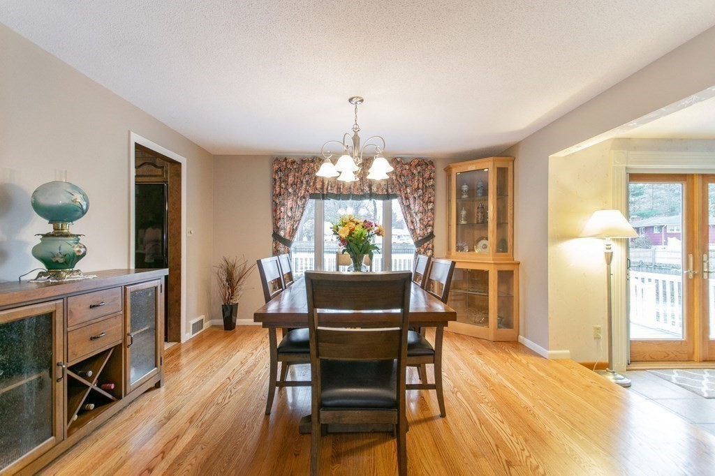 135 Edgewater Road Agawam, MA 01001 - Photo 13 of 42 Gallery Image 13