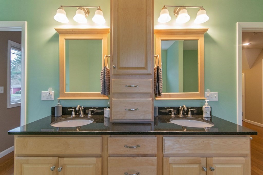 135 Edgewater Road Agawam, MA 01001 - Photo 24 of 42 Gallery Image 24