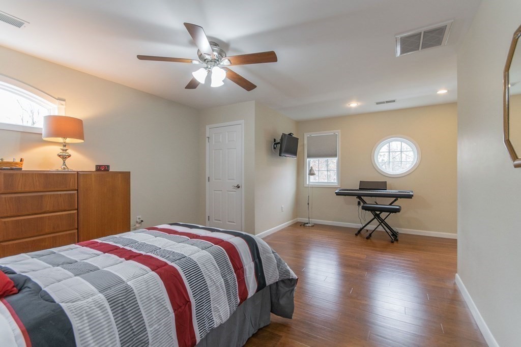 135 Edgewater Road Agawam, MA 01001 - Photo 25 of 42 Gallery Image 25