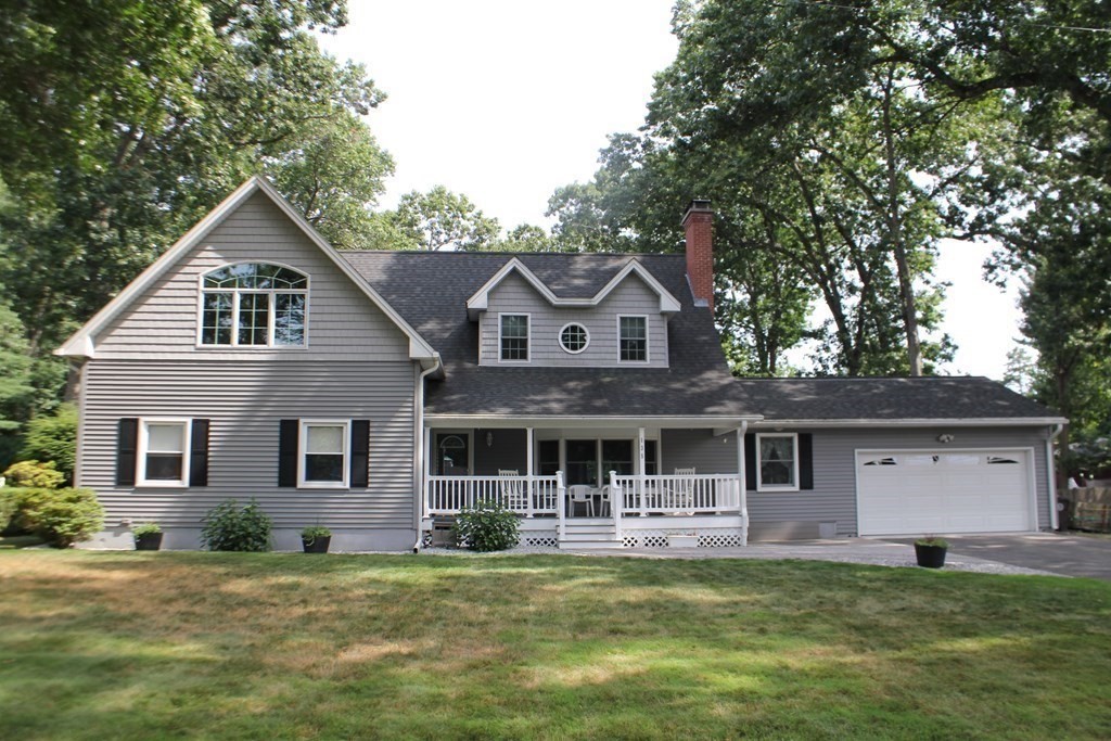 135 Edgewater Road Agawam, MA 01001 - Photo 3 of 42 Gallery Image 3