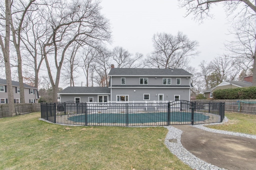 135 Edgewater Road Agawam, MA 01001 - Photo 36 of 42 Gallery Image 36
