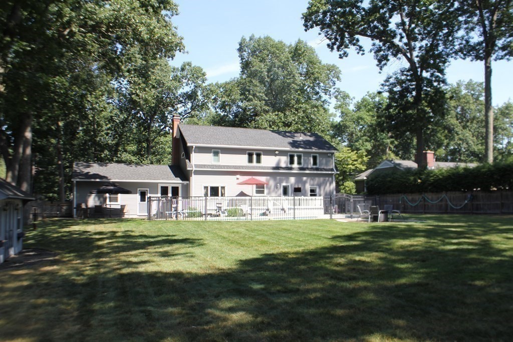 135 Edgewater Road Agawam, MA 01001 - Photo 37 of 42 Gallery Image 37