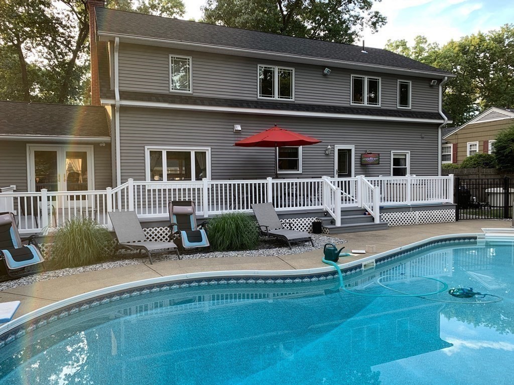 135 Edgewater Road Agawam, MA 01001 - Photo 4 of 42 Gallery Image 4