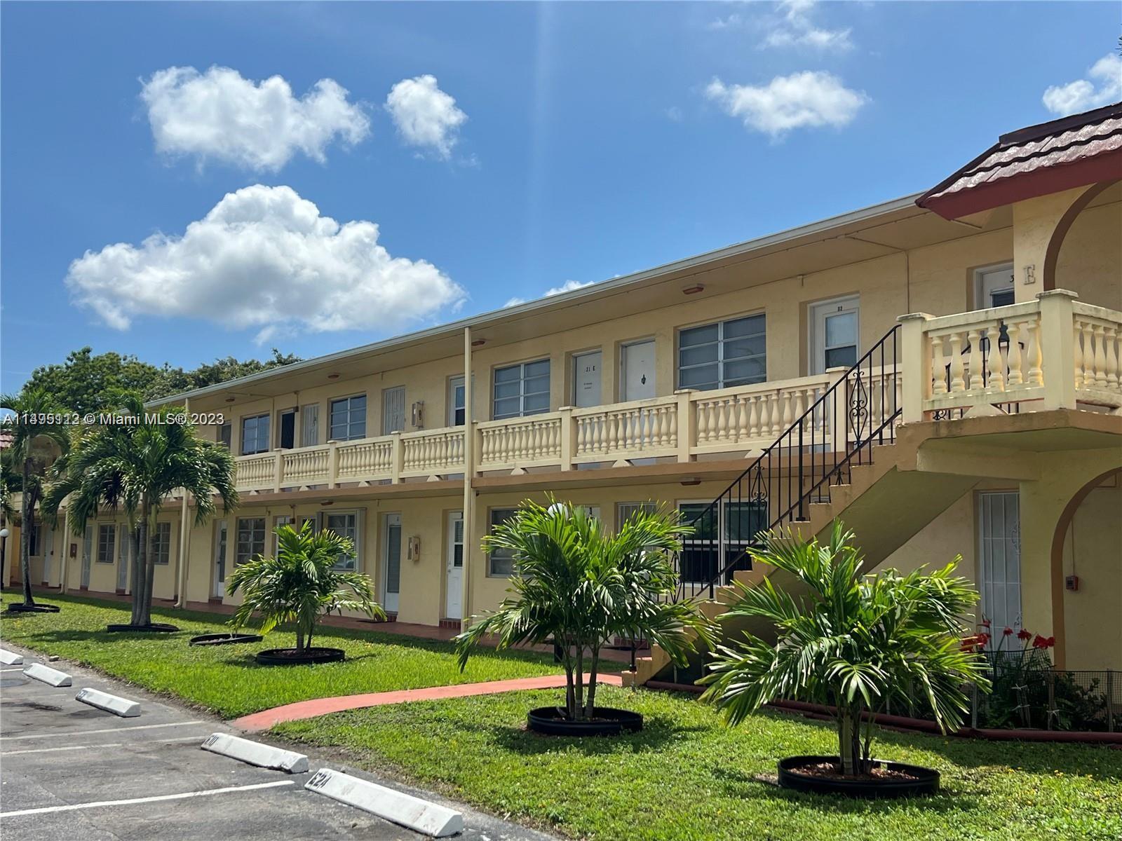 160 Northeast 203rd Ter Unit 15