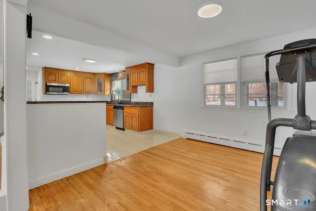 $389,900 | 117 Homecrest Drive, Berlin, CT 06037