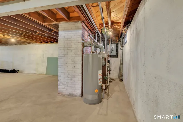 $389,900 | 117 Homecrest Drive, Berlin, CT 06037