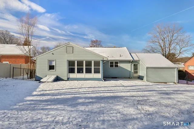 $389,900 | 117 Homecrest Drive, Berlin, CT 06037