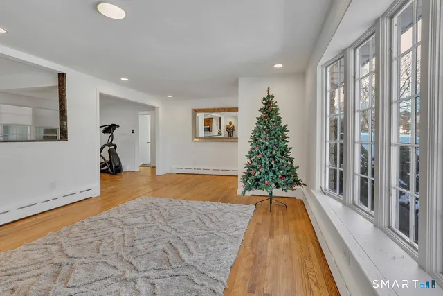 $389,900 | 117 Homecrest Drive, Berlin, CT 06037