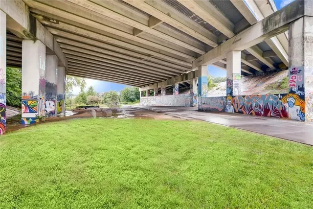 a view of outdoor space