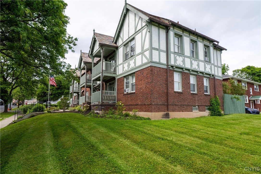 109 Brookford Road, Unit 11 Syracuse, NY 13224 - Photo 23 of 28